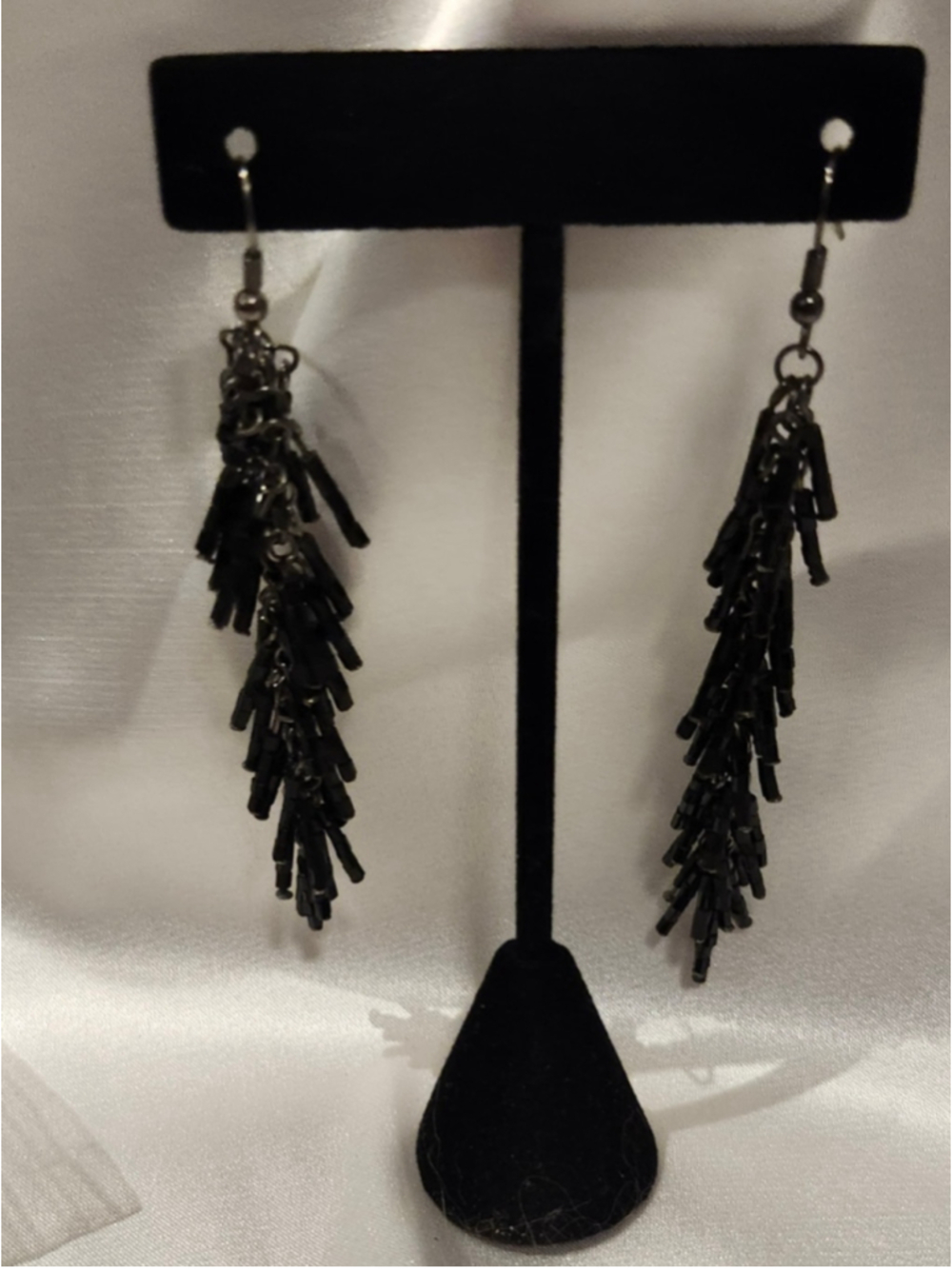 goth black beaded fringe dropI earrings 🖤